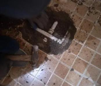 东胜卫生间漏水维修公司为您分享下卫生间渗水如何处理及注意事项